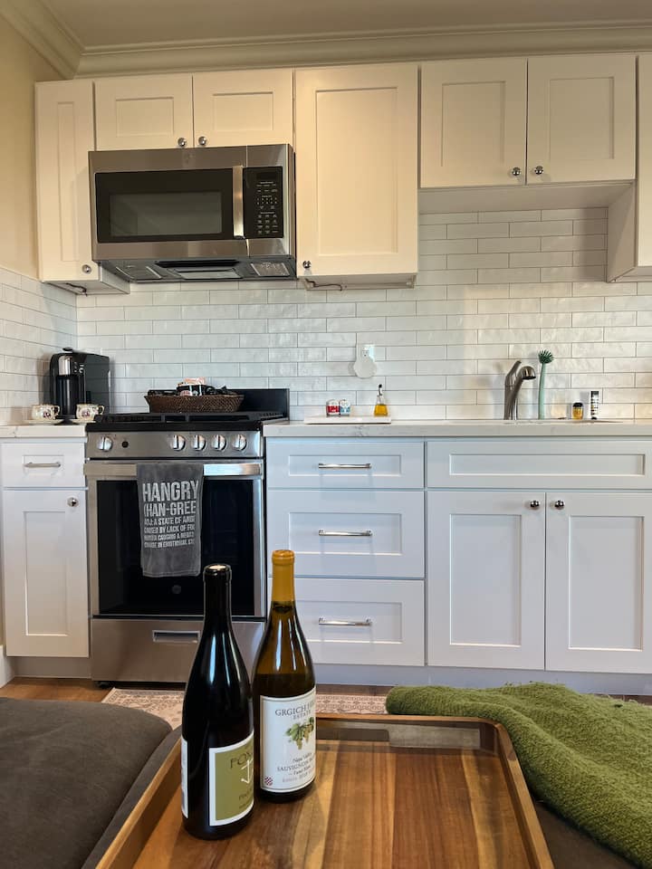 Coastal/vineyard View Furnished Guesthouse - Rancho Palos Verdes