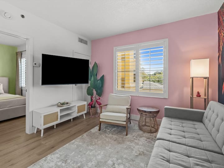 Florida Vibe Suite Near Epic Universe & Universal - Orlando