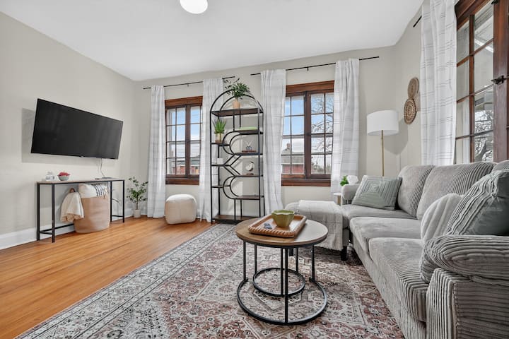 1br Apt - Heart Of Uptown Maumee W/ Fiber Wifi. #3 - Holland, OH