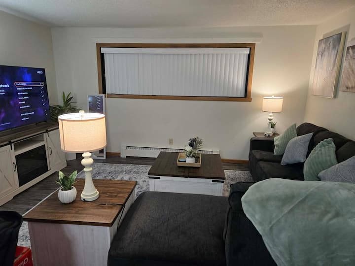 Apartment 104 - Minnesota