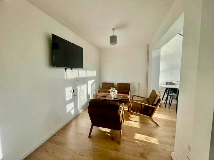 Central Oxford | Parking | Studio| Bathtub - Oxford