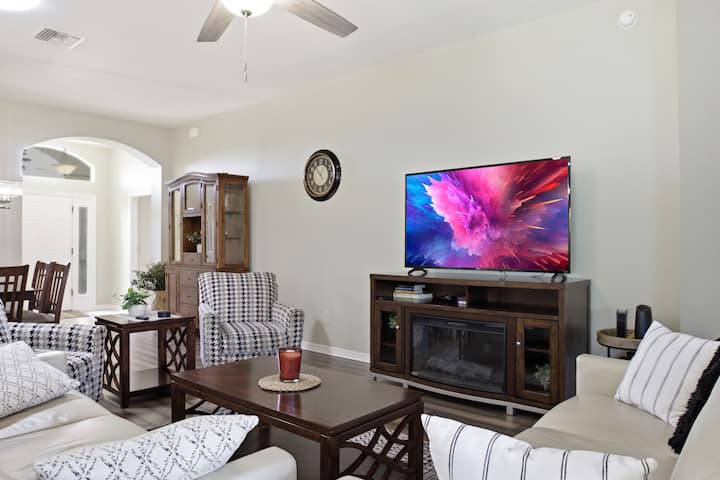 Prime Village Location! - Brownwood! 2 Golf Carts! - The Villages, FL