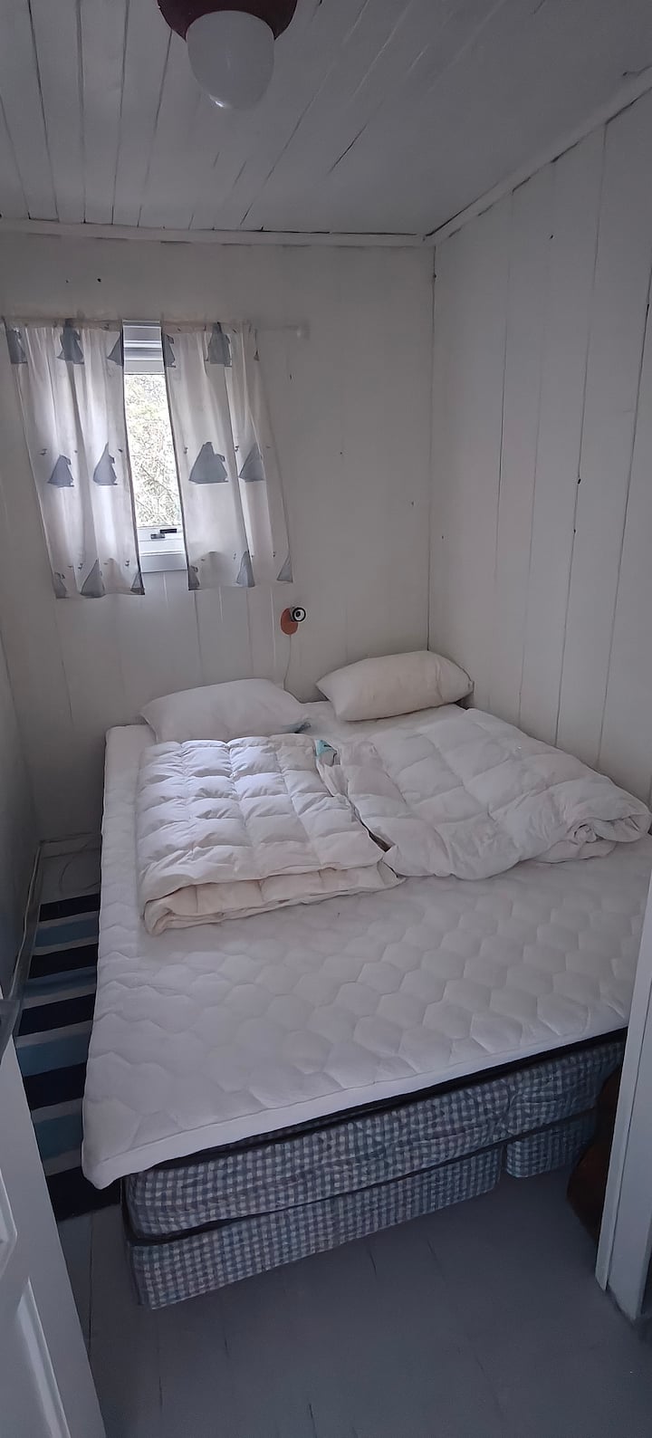 Dhomë gjumi 2