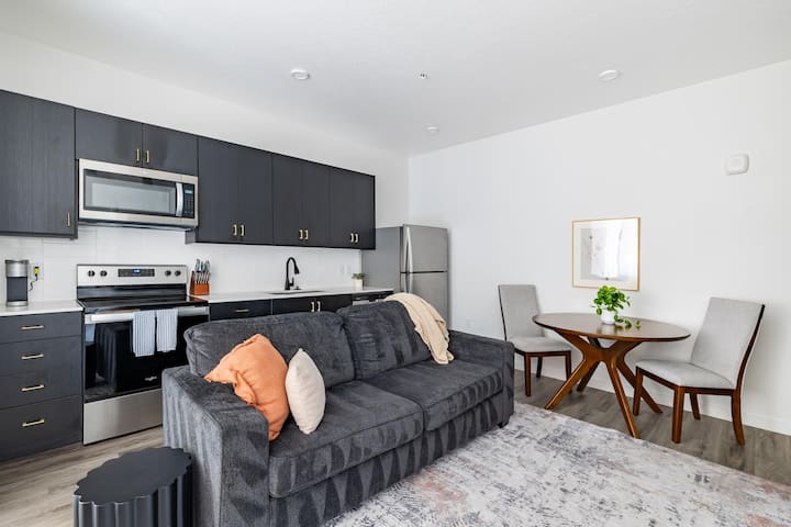 Landing | Modern Studio In Central City - Salt Lake City
