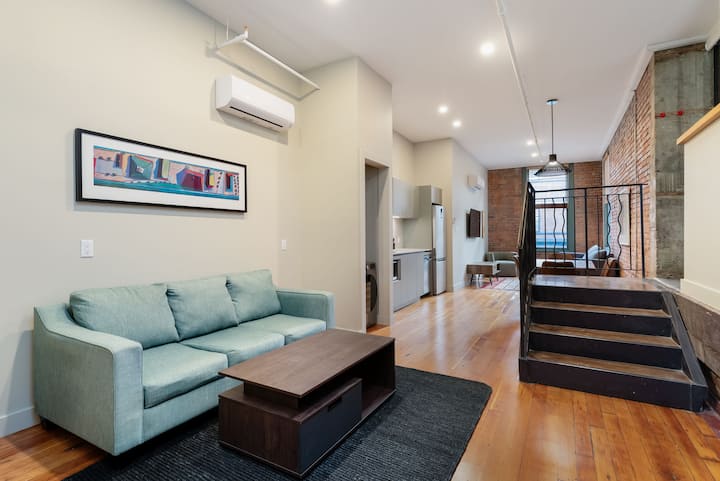 Block House | Signature Loft - Vancouver