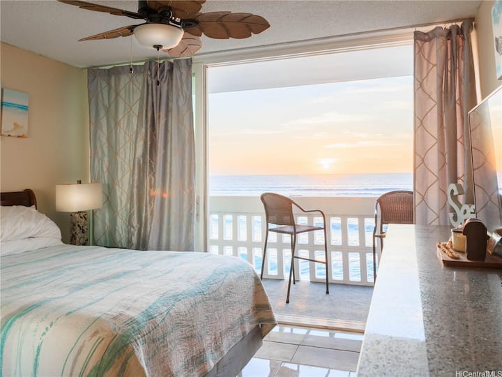 Makaha Beachfront Extended Escape - 1 Br Condo - Waianae, HI