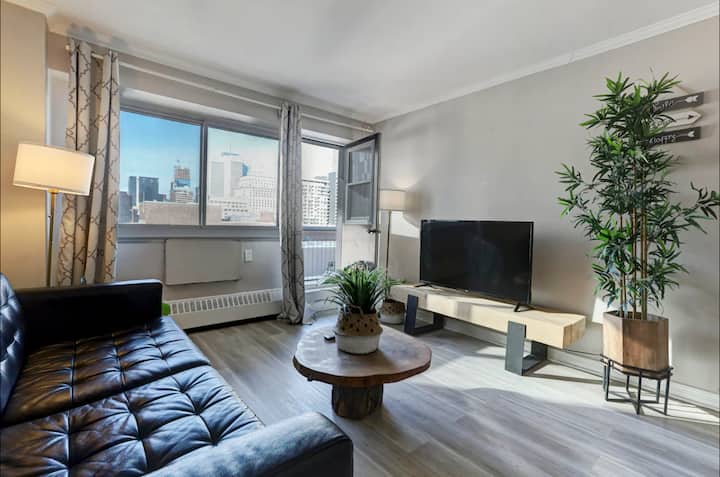 Comfortable Montreal 1br Stay • Prime Location - Montreal