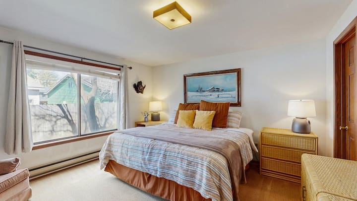 Mccall Townhome Pool & Walk To Lake - McCall, ID