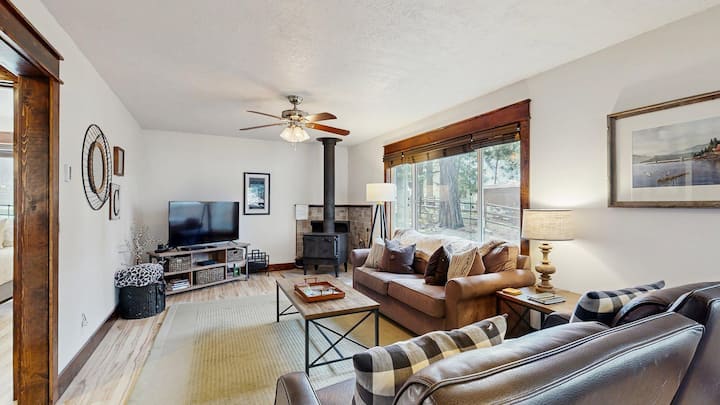 Downtown Mccall Retreat | Wood Stove & Deck - McCall, ID