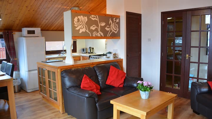 2-bedroom Garden View Chalet - Pet Friendly - Fort William