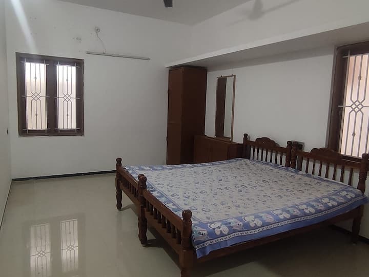 Functional 2bhk Near New Bus-stand & High-court - Pollachi