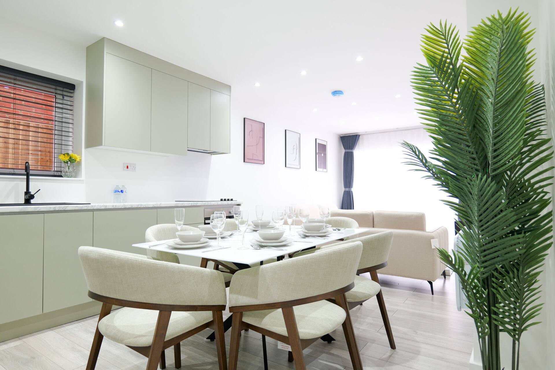 The Wembley Chic Retreat 3 Bed Flat