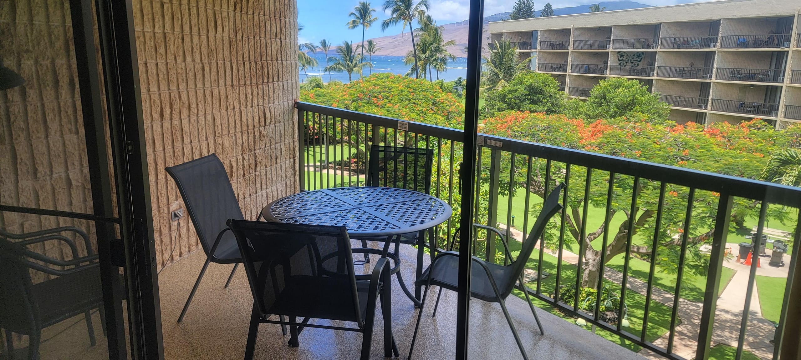 Condo in Kihei · ★4.56 · 1 bedroom · 2 beds · 2 private baths - Image 30