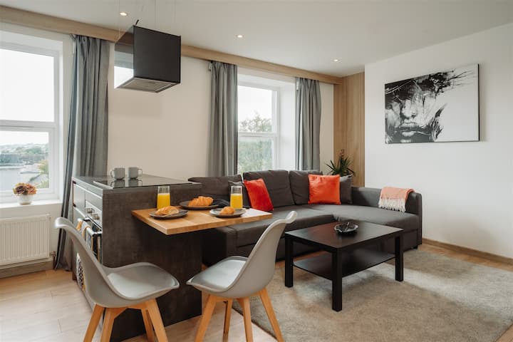 Torbay Residence |Sleeps 4 | Free Parking - Shaldon