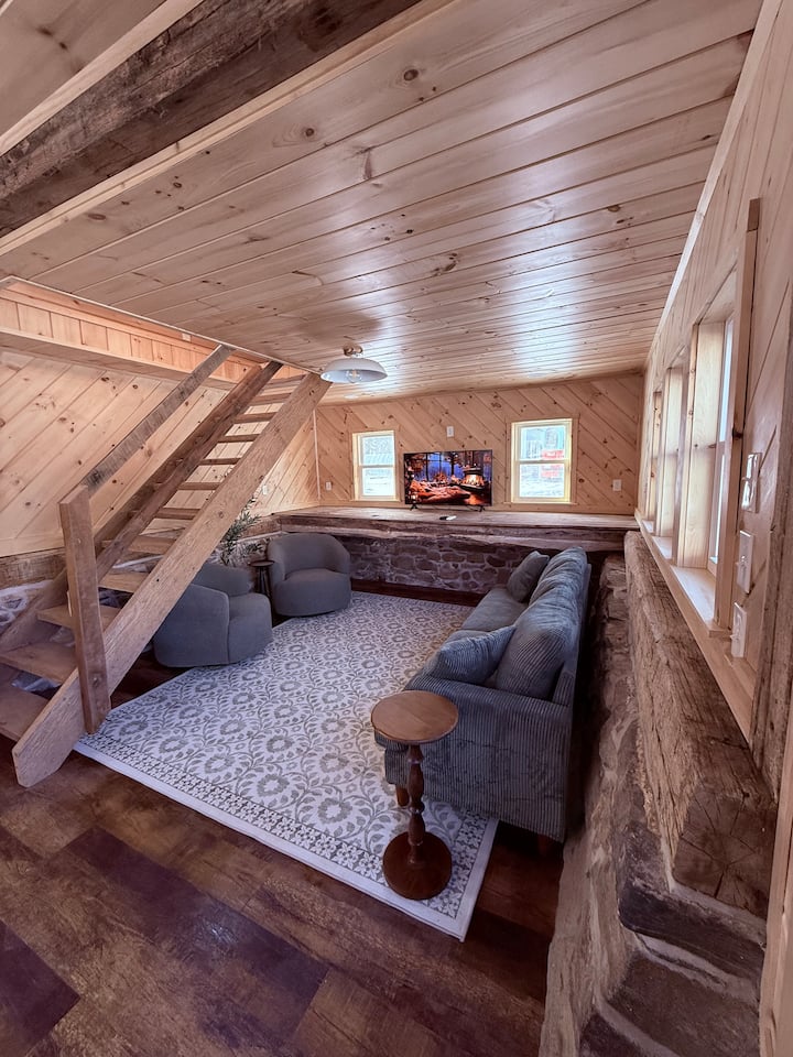 The Whispering Rafters Tiny Home - Maryland (State)