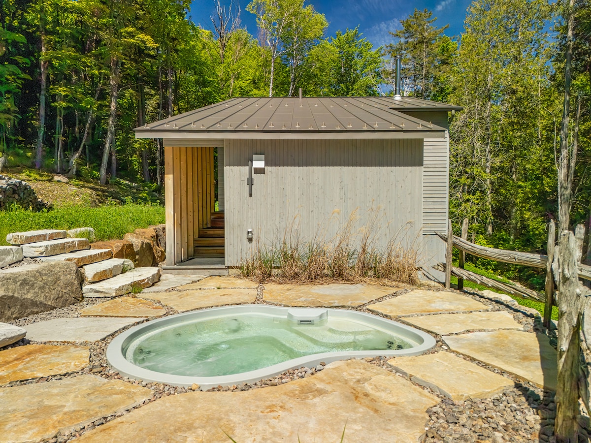 Chalet Nørdva | Lakefront Spa & Sauna - Houses for Rent in Morin