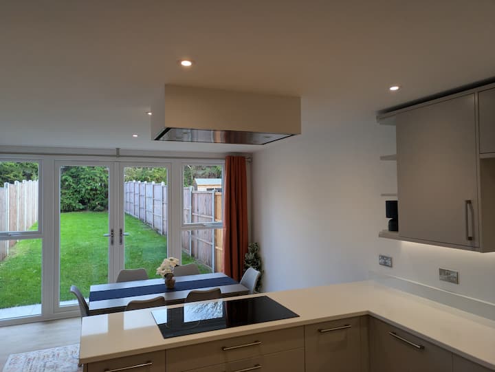 Sea Fern House,36a -Holes Bay Views - Poole- Ev. - 풀