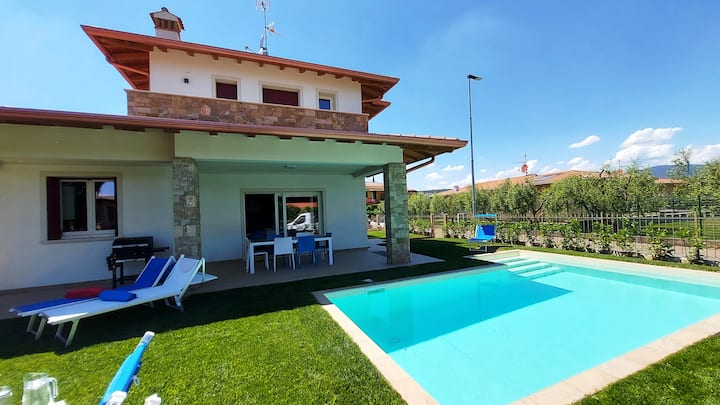 Villa Laura, Piscina Riscaldata E Giardino Privati - Sirmione