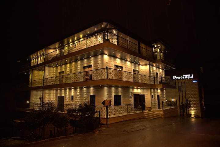 Imazhi 1 i listimit "Mountain Retreat at Hotel Provençal · Ehden"
