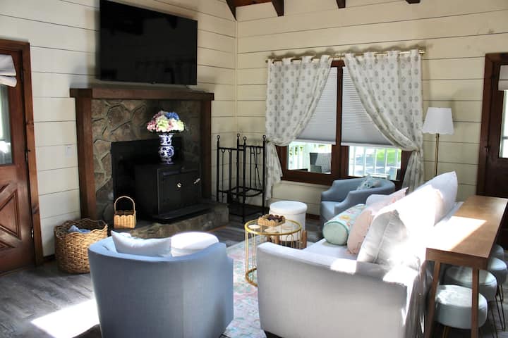 Cozy River House - Dawsonville, GA