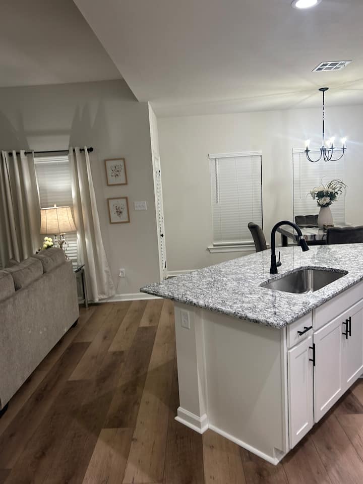 The Calmwood Southern Retreat - Lake Charles, LA