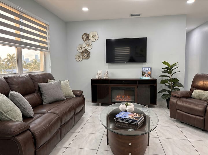 Hermosa Casa Familiar Cerca De Todo En Miami - Hialeah
