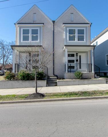 Todd Townhouse - 2BR 2.5BA – Minutes to Broadway
