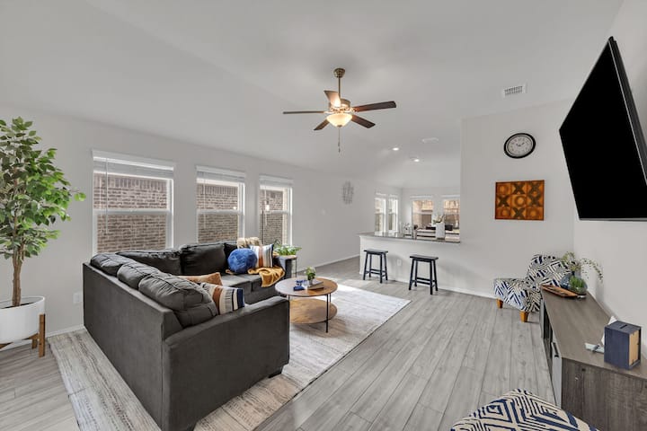 Pga & Little Elm Beach | 3br King Bed + Pool - Little Elm, TX