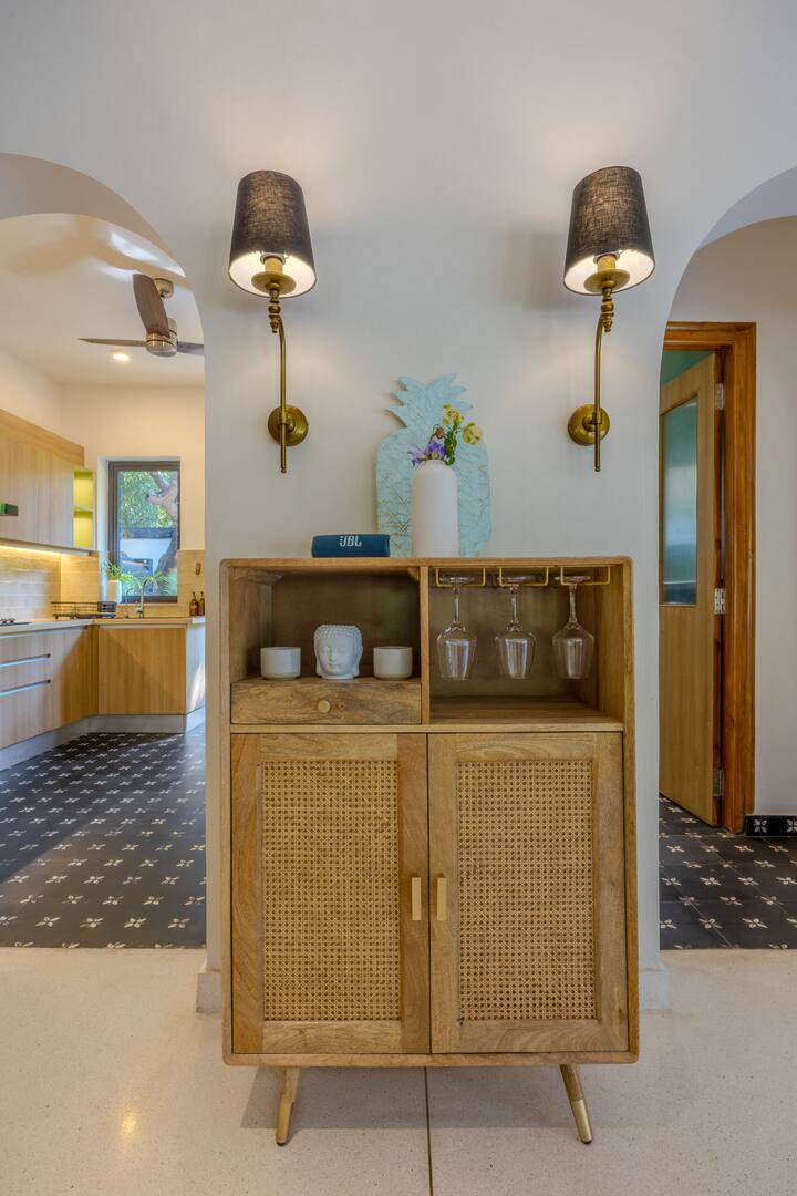 Full kitchen image 1
