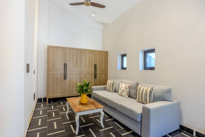 Living room image 2