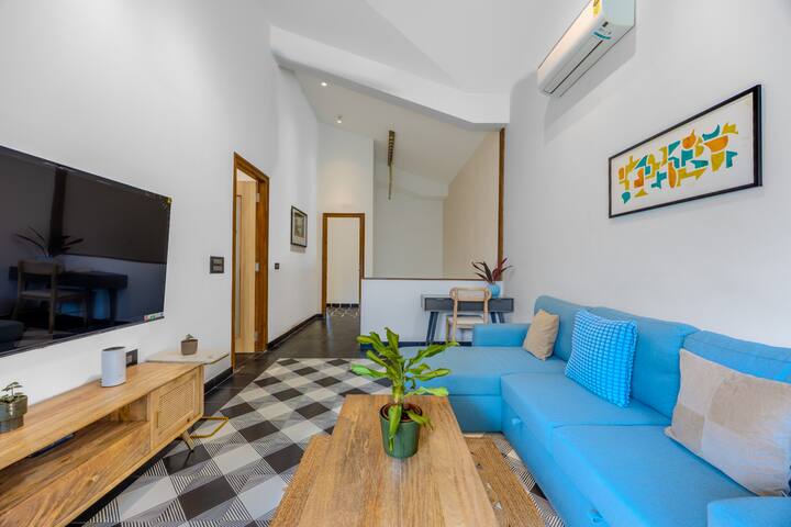Living room image 4