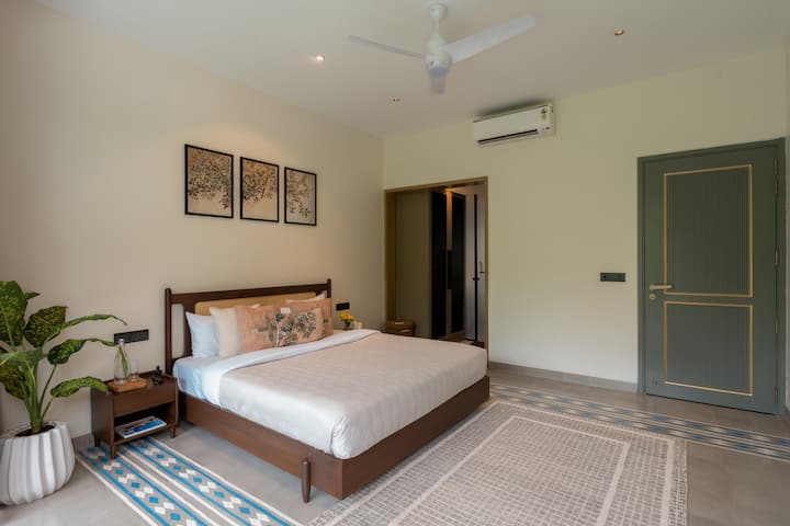 Bedroom 1 image 1