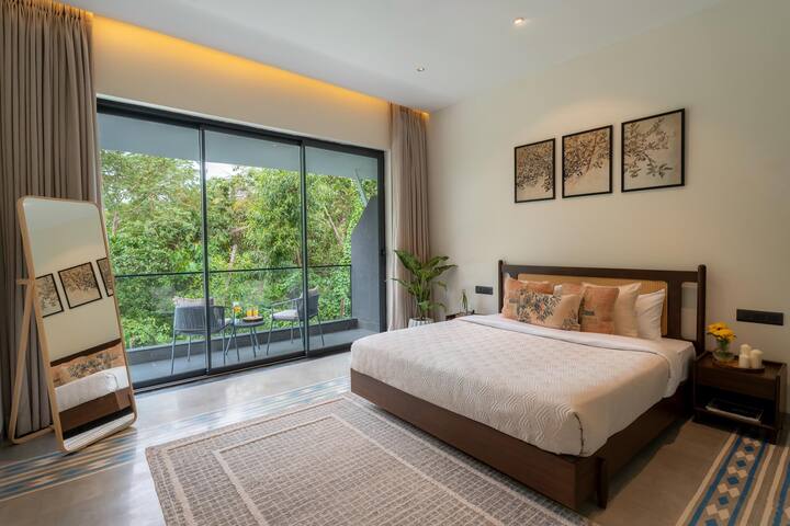 Bedroom 1 image 2