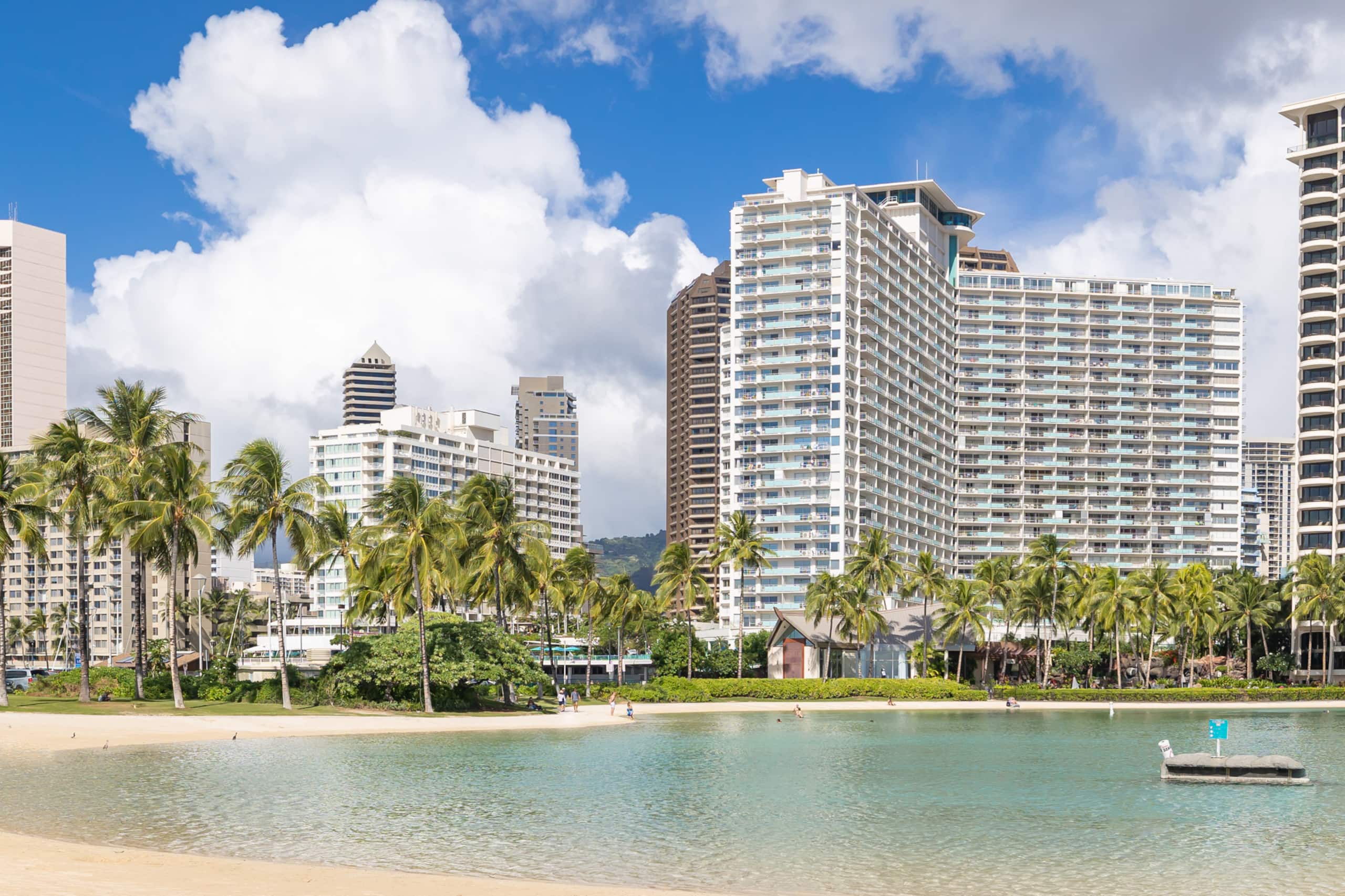 Luxury ocean view resort condo in Ilikai Hotel - Image 27