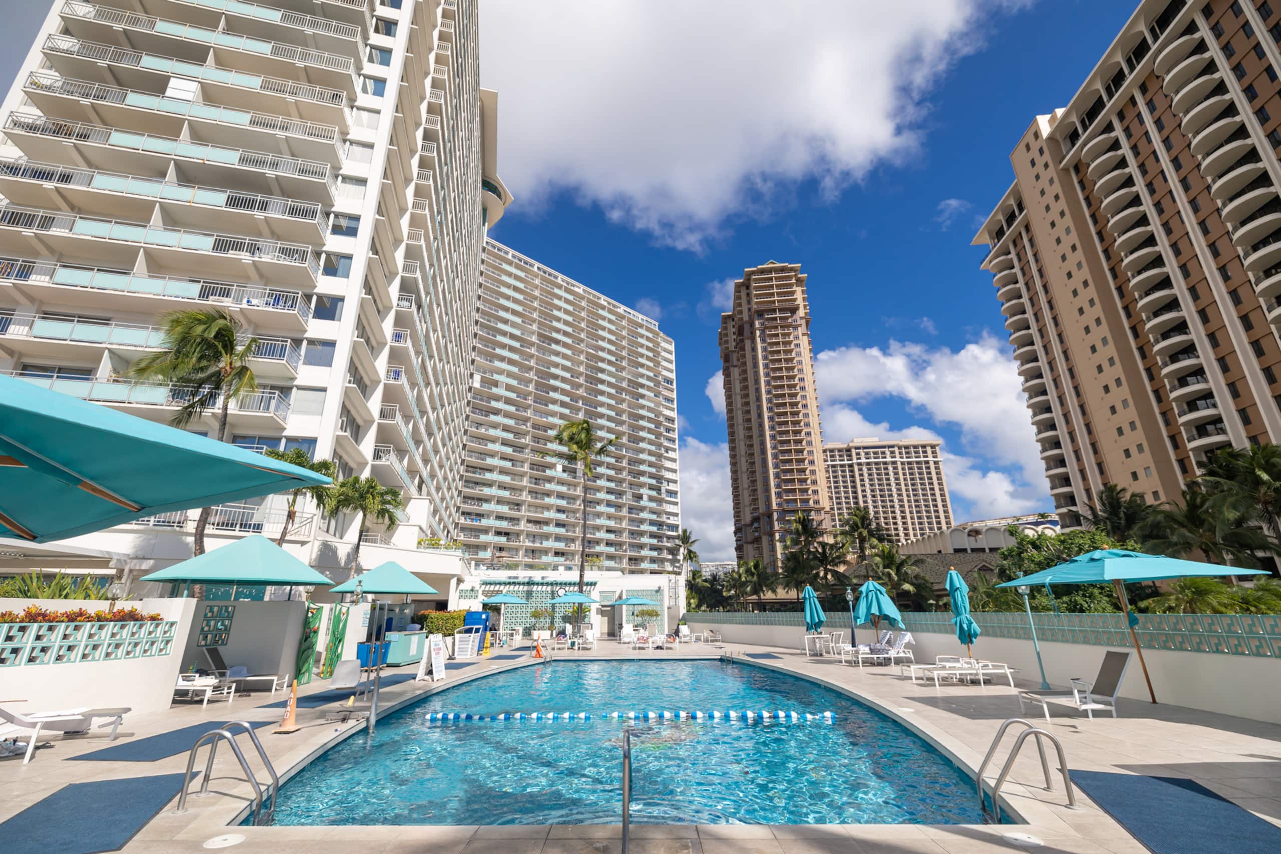 Luxury ocean view resort condo in Ilikai Hotel - Image 24