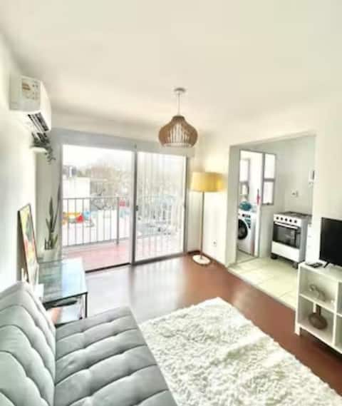 Propiedad de Airbnb exitosa: Entire apartment Parque Rodo en Municipio B