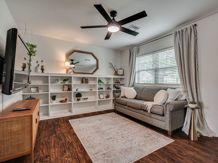 Brass & Bloom Retreat | Cozy Boho Stay - Oklahoma City, OK