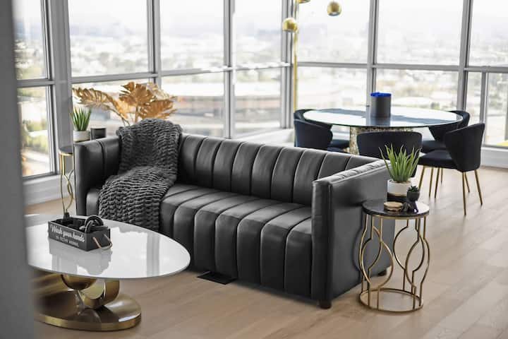 360 View Penthouse Style Highrize Location/newport - Costa Mesa, CA