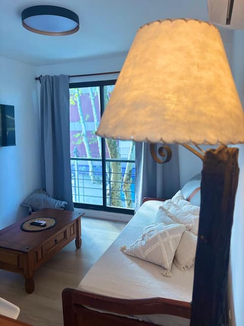 Successful Airbnb property: Colonial corner in the historic center in Colonia Del Sacramento