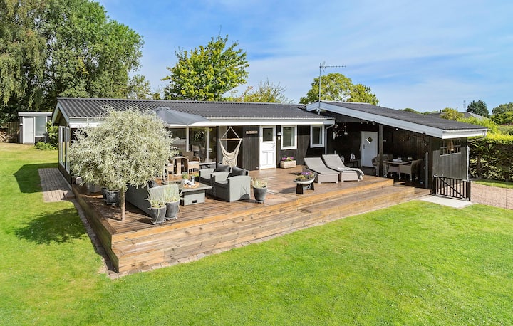 3 Bedroom Cozy Home In Juelsminde - Juelsminde