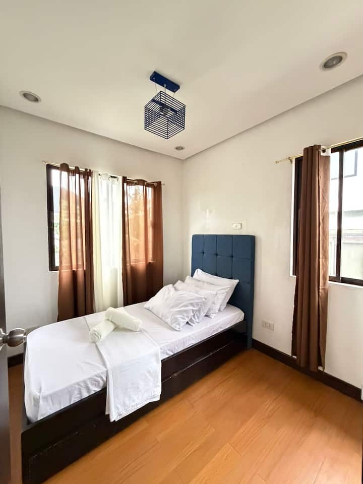 Pull out bed