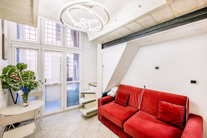 Beautiful Home In Rome - Monti