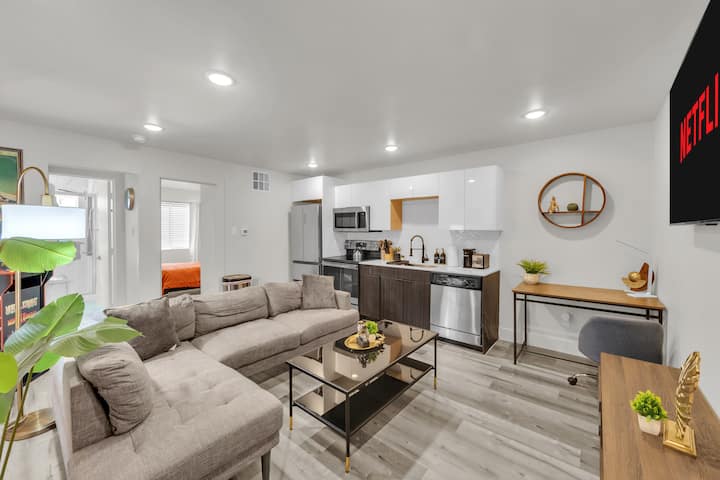 The Tangerine Dream Suite Dallas 1bd1ba! - Dallas, TX