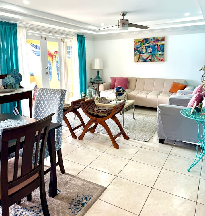 La Fillette T/house Great Views & Beach Proximity - Trinidad and Tobago