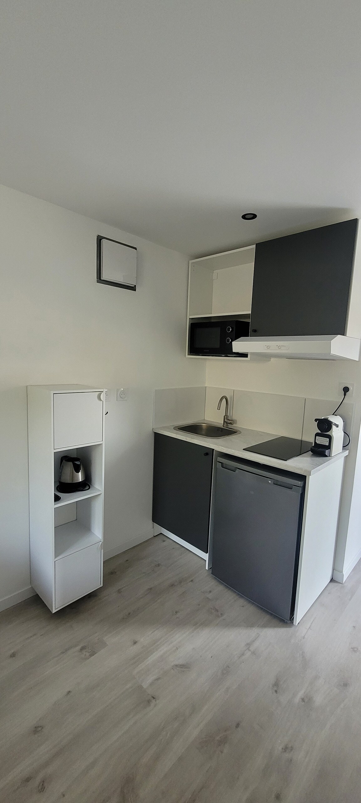 Top Airbnb: Modern studio close to beaches, shops in Capbreton