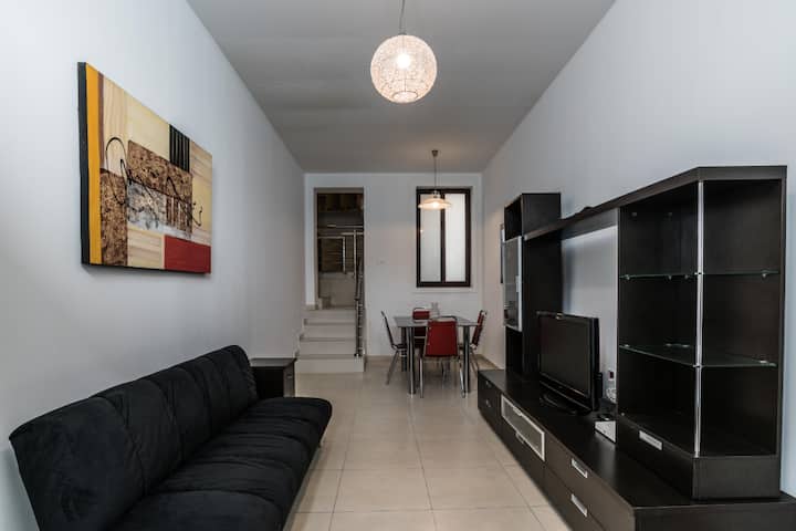 Spacious 1 Bedroom Flat Sliema Centre - Valletta