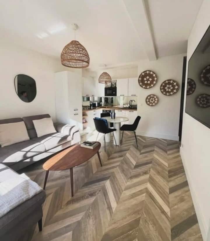 Appartement moderne - 3 min plages et centre