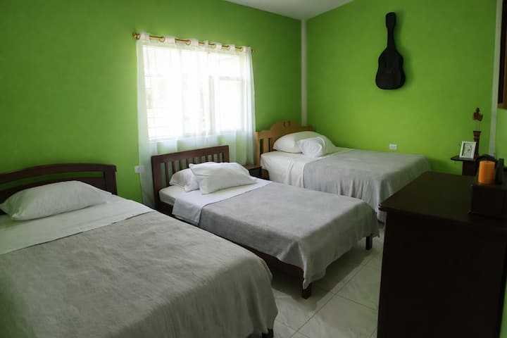 Refugio En Puerto Quito - Puerto Quito
