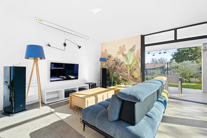 Luxueuse Villa D'architecte Avec Piscine Privée - Sommières