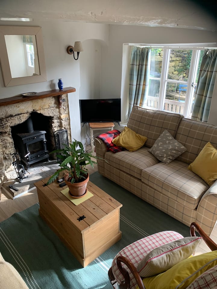 Cottage, On Common, (Aonb) Pub Within Yards. - Nailsworth